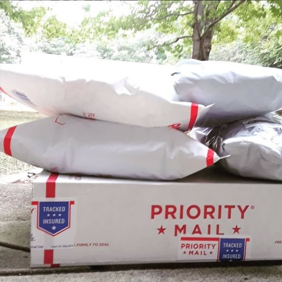 Welcome to my Closet! - Picture 5 of 16